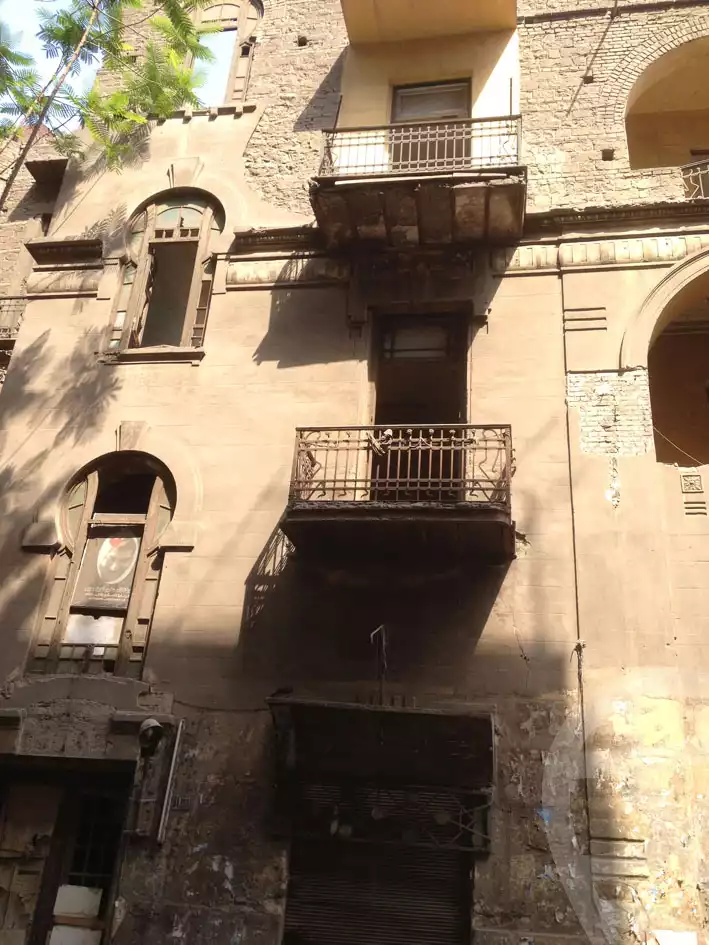 https://aqarmap.com.eg/en/listing/2764426-for-sale-cairo-downtown-bab-el-sheareya