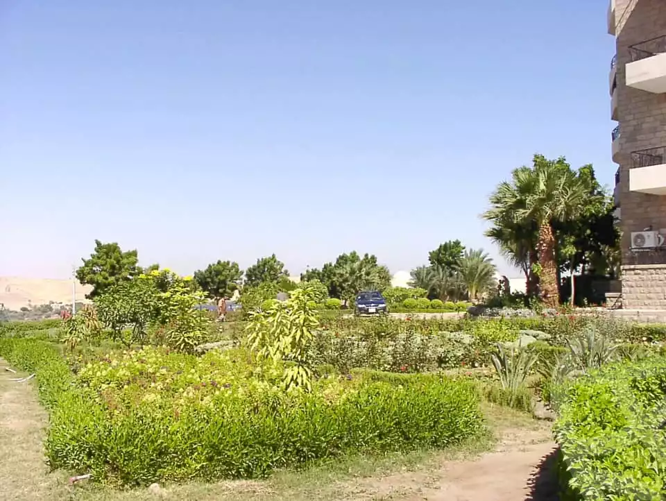https://aqarmap.com.eg/ar/listing/2167981-for-sale-villa-aswan