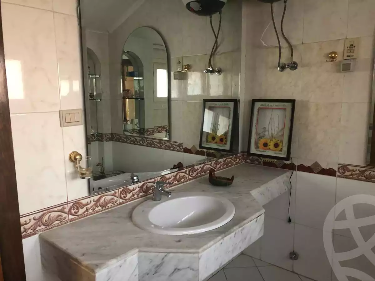 https://aqarmap.com.eg/ar/listing/2303351-for-sale-villa-cairo-el-sheikh-zayed-city
