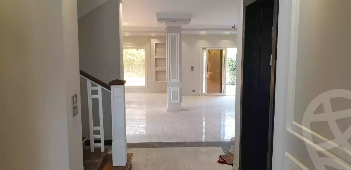 https://aqarmap.com.eg/ar/listing/2740985-for-sale-villa-cairo-el-sheikh-zayed-city