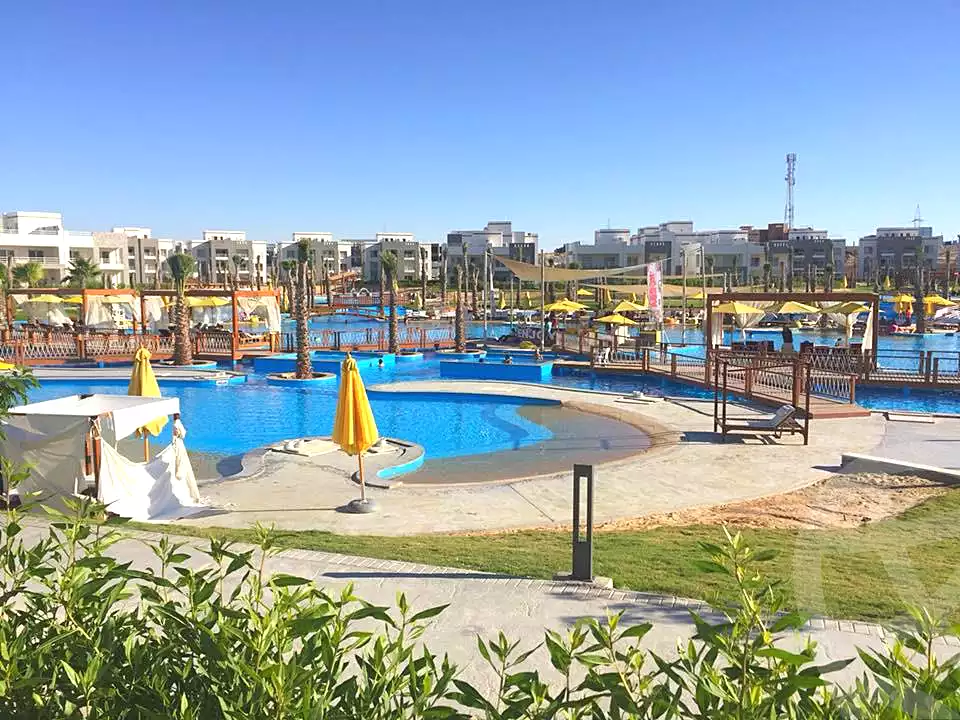https://aqarmap.com.eg/en/listing/2604295-projects-amwaj