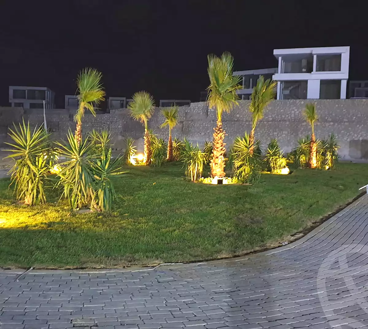 https://aqarmap.com.eg/en/listing/2607388-projects-white-bay-master