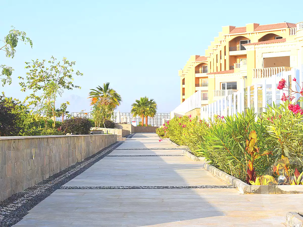 https://aqarmap.com.eg/en/listing/2400465-projects-selena-bay