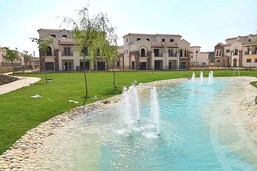 https://aqarmap.com.eg/en/listing/2821953-projects-divina-gardens12