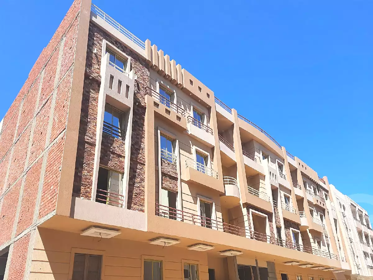 https://aqarmap.com.eg/en/listing/2856112-projects-costa-blu