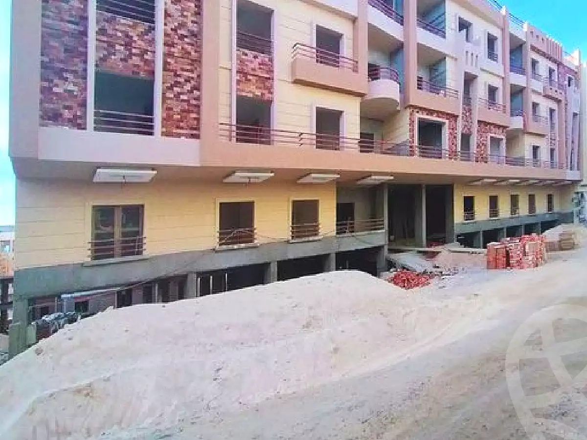 https://aqarmap.com.eg/en/listing/2856112-projects-costa-blu