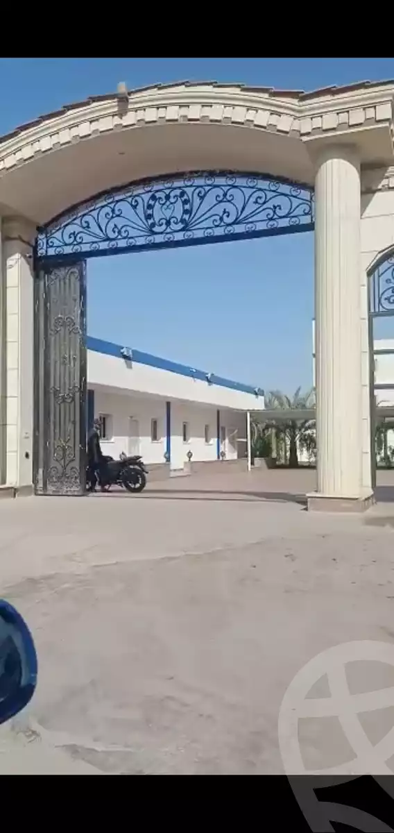 https://aqarmap.com.eg/ar/listing/3836824-for-sale-cairo-el-sheikh-zayed-city-hay-el-yassmin