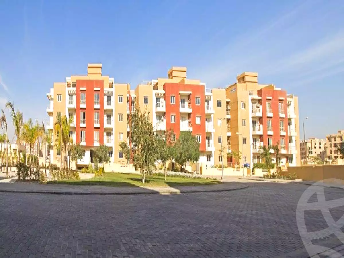 https://aqarmap.com.eg/ar/listing/2870078-projects-mashareq-compound