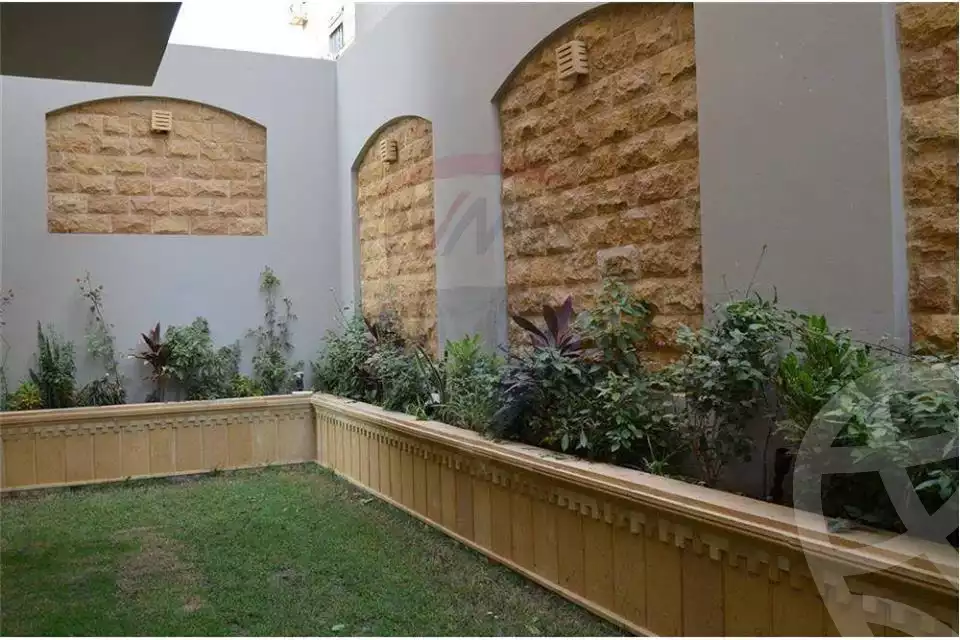 https://aqarmap.com.eg/ar/listing/3703834-for-sale-cairo-new-cairo-mohammed-nagib-axis-st