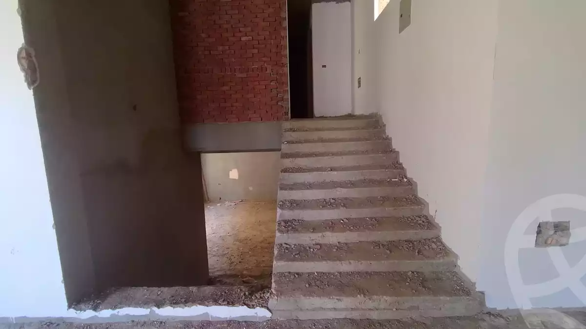 https://aqarmap.com.eg/ar/listing/3666483-for-sale-cairo-el-sheikh-zayed-city-el-hay-el-thaleth-ashaer-lhy-lthlth-shr