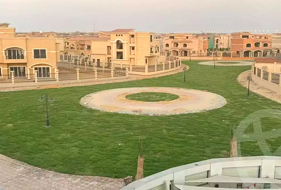 https://aqarmap.com.eg/ar/listing/2987836-projects-elshrouk-springs