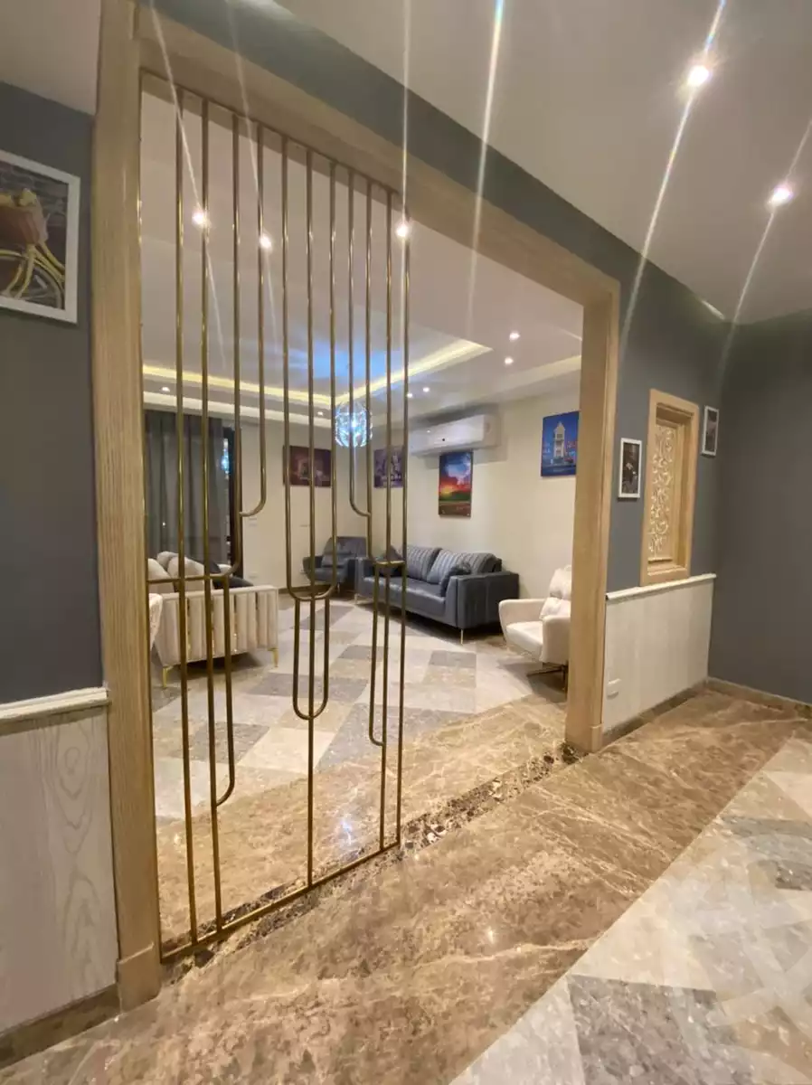 https://aqarmap.com.eg/ar/listing/3435302-for-rent-cairo-el-sheikh-zayed-city-compounds-in-sheikh-zayed-beverly-hills