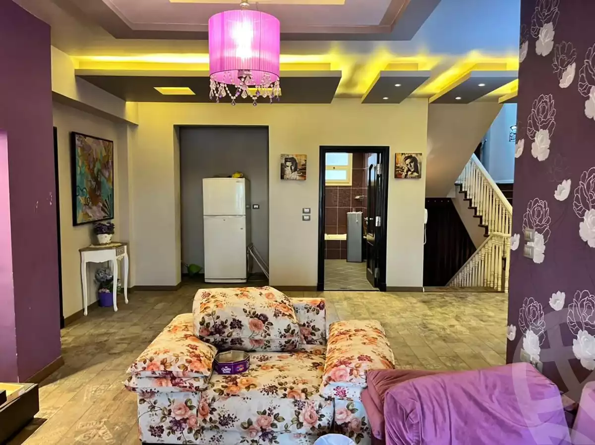 https://aqarmap.com.eg/ar/listing/3836399-for-sale-cairo-el-sheikh-zayed-city-hay-el-yassmin