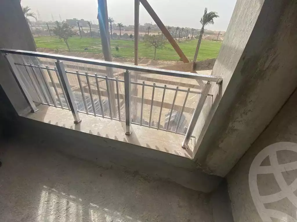 https://aqarmap.com.eg/ar/listing/4074343-for-sale-alexandria-compounds-alex-west