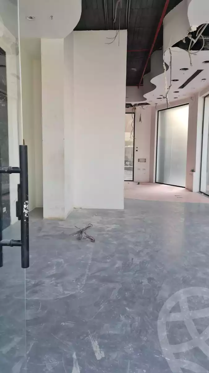 https://aqarmap.com.eg/ar/listing/3462160-for-rent-cairo-new-cairo-ltjm-lkhms-90th-street-90th:-between-mountain-view-roundabout-and-auc