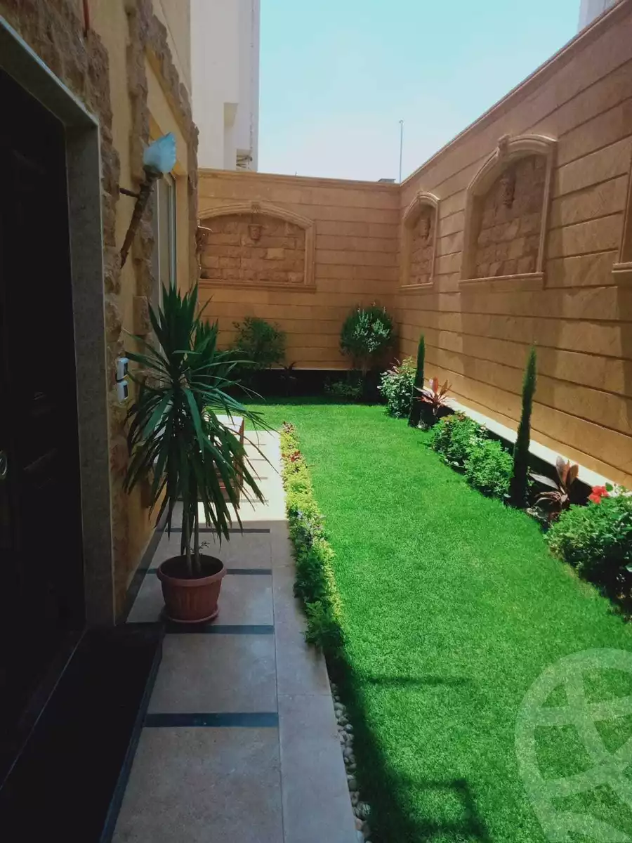 https://aqarmap.com.eg/ar/listing/3796587-for-sale-cairo-el-sheikh-zayed-city-el-hay-elthamen-area-3