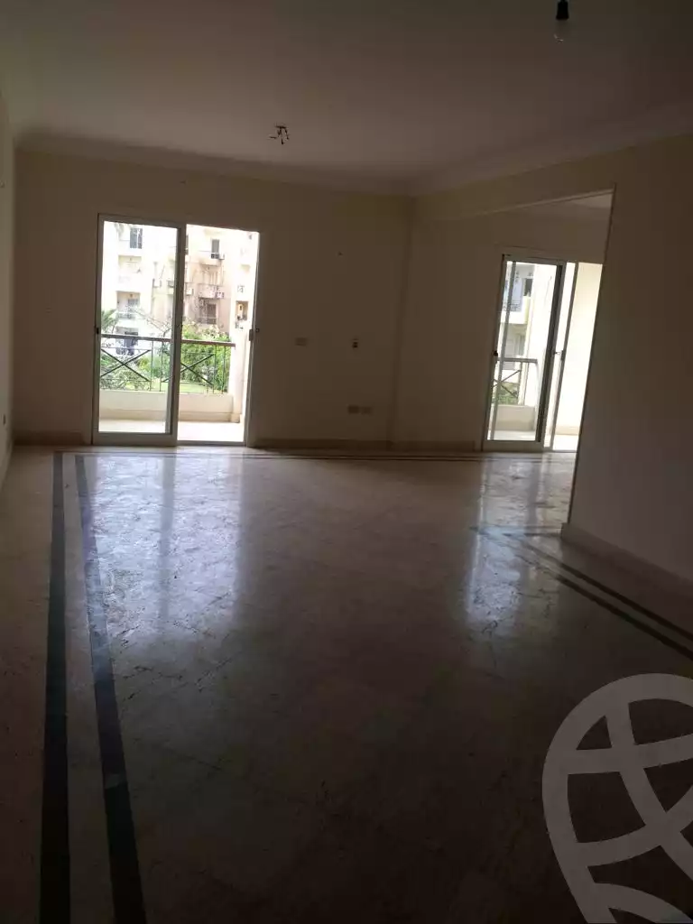 https://aqarmap.com.eg/ar/listing/3791726-for-sale-cairo-el-sheikh-zayed-city-compounds-in-sheikh-zayed-zayed-2000