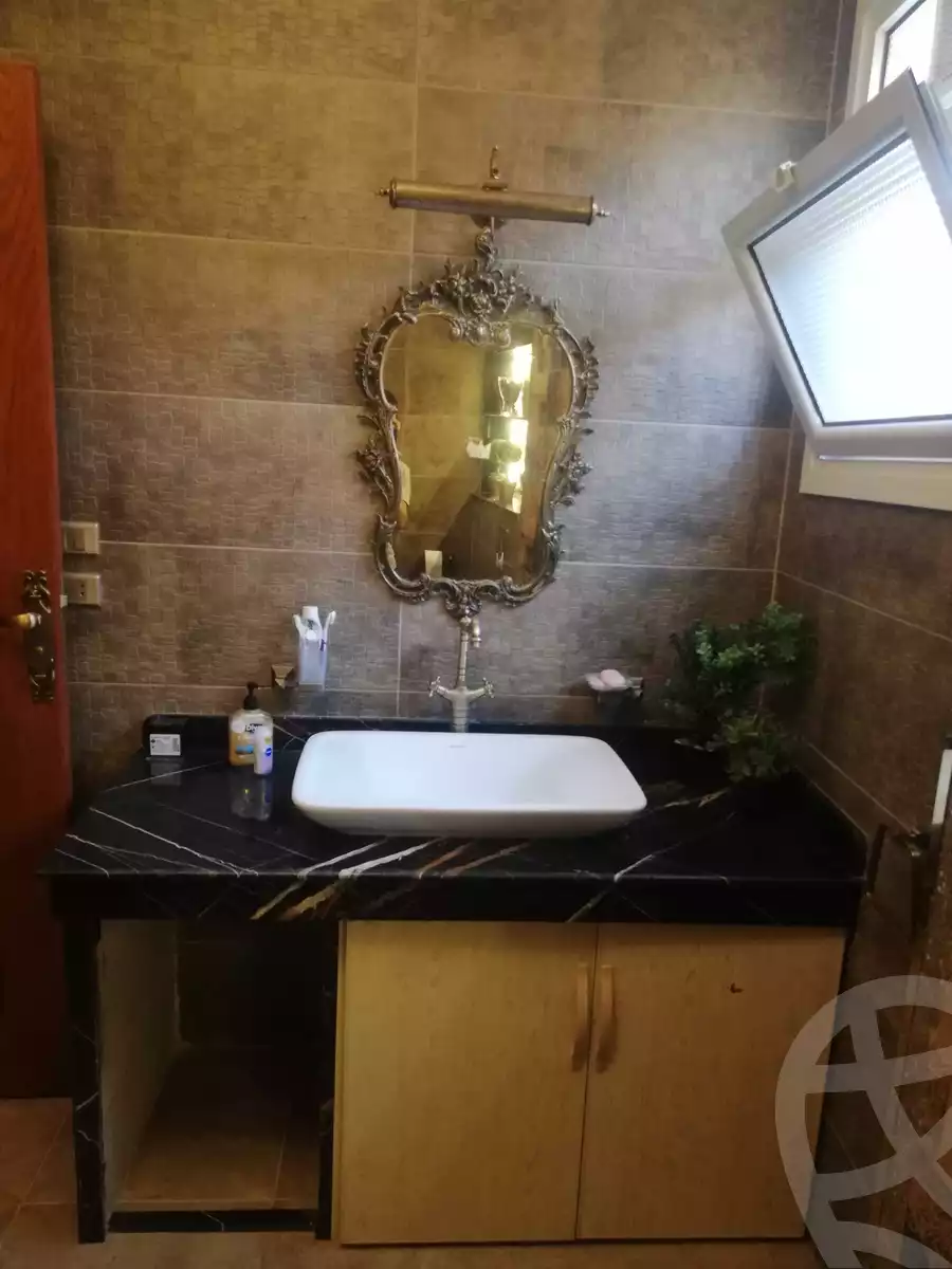 https://aqarmap.com.eg/ar/listing/3796587-for-sale-cairo-el-sheikh-zayed-city-el-hay-elthamen-area-3