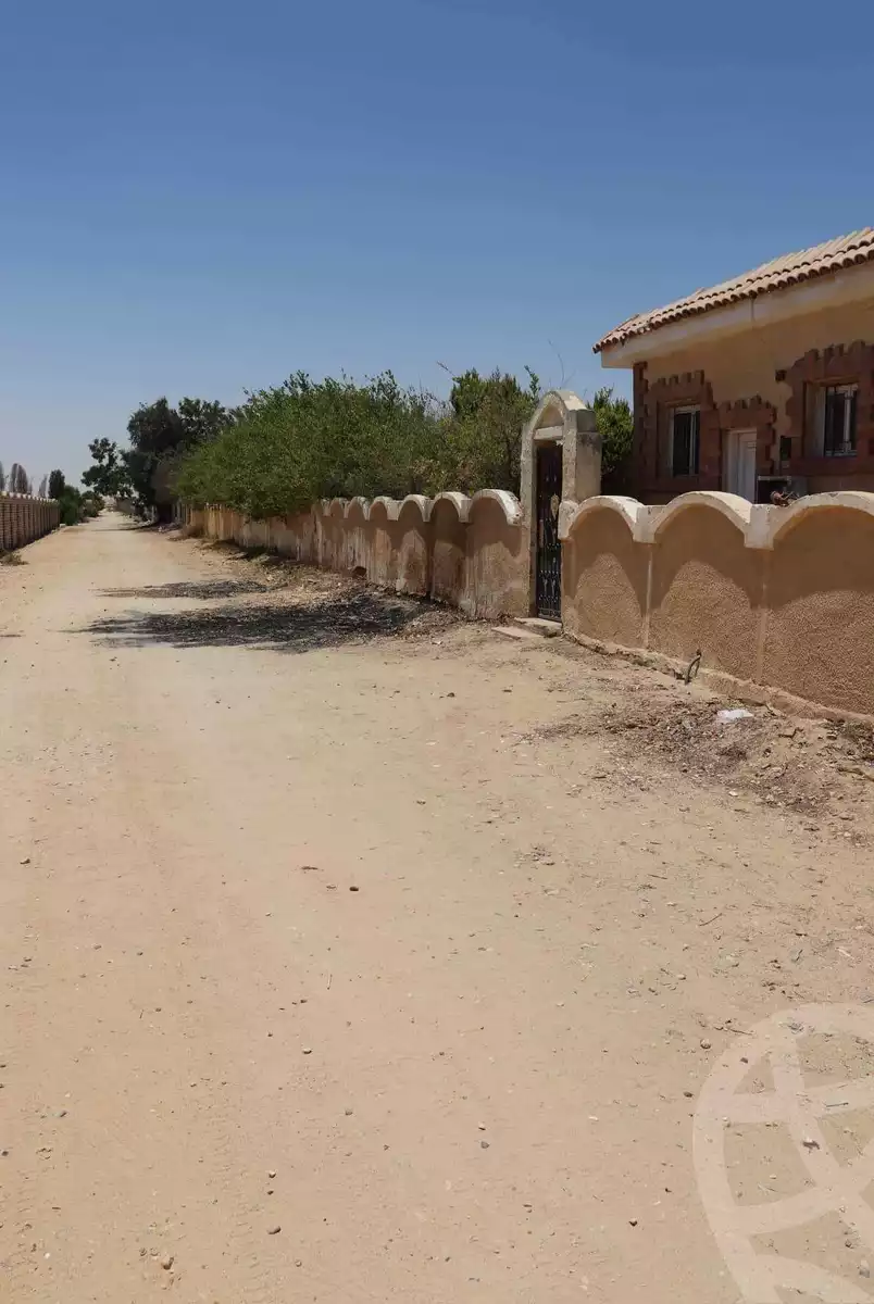 https://aqarmap.com.eg/ar/listing/3888070-for-sale-cairo-alex-cairo-desert-road-kmbwnd-fy-tryq-skndry-lshrwy-el-reef-el-oroby