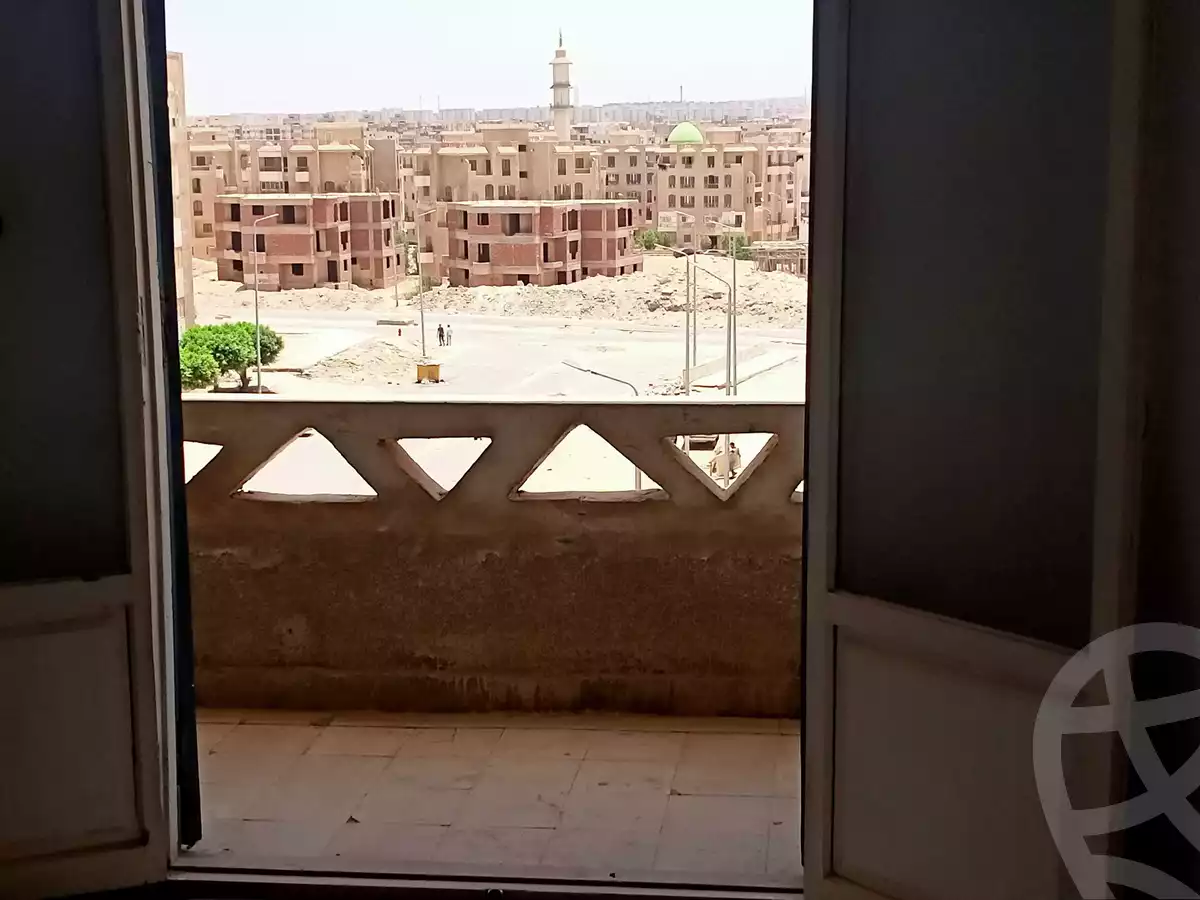 https://aqarmap.com.eg/ar/listing/3860644-for-sale-cairo-6th-of-october-ganob-el-ahyaaa-housing-63m-abu-el-wafa