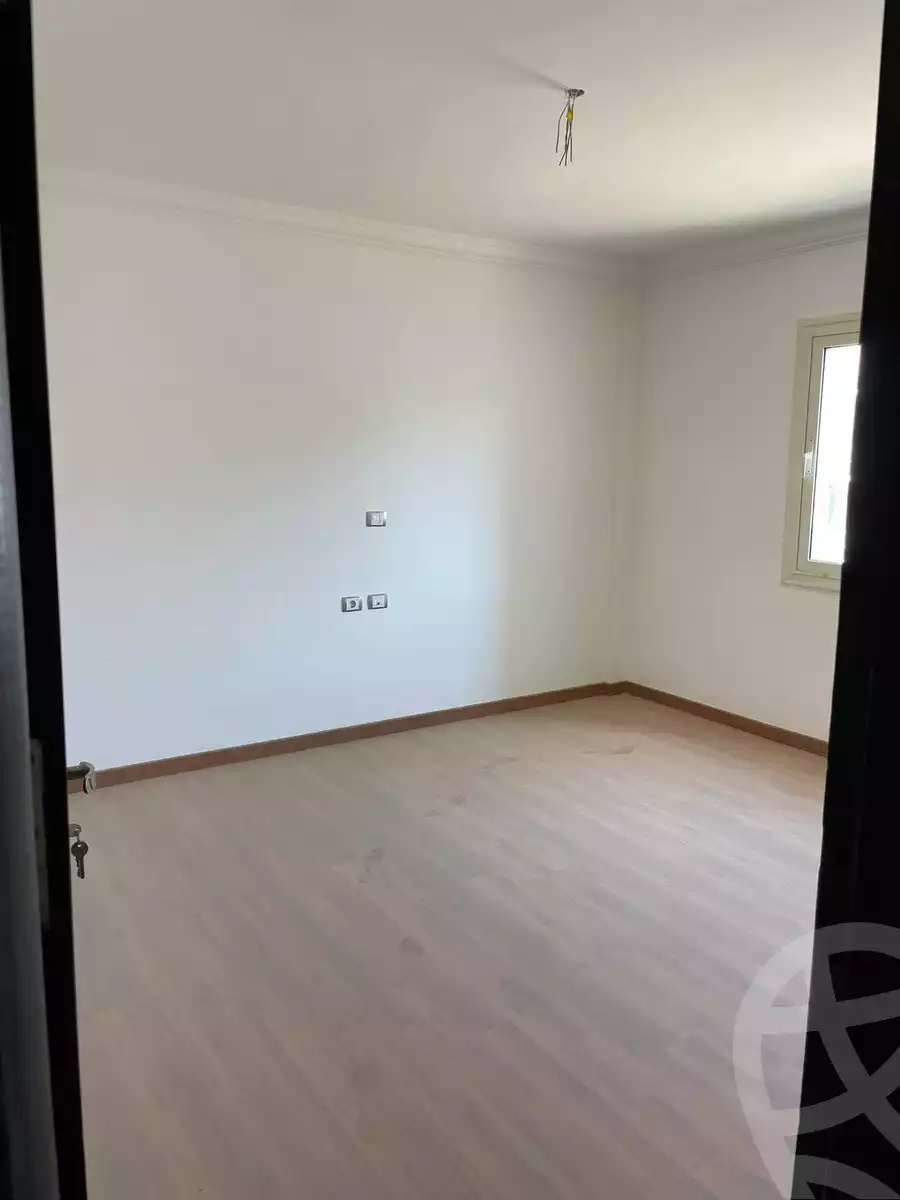 https://aqarmap.com.eg/ar/listing/4278847-for-sale-cairo-new-cairo-compounds-jyd