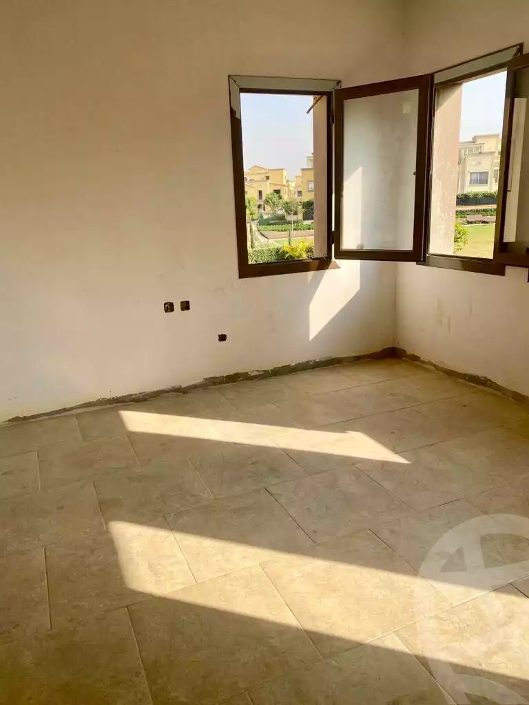 https://aqarmap.com.eg/en/listing/4026947-for-sale-cairo-new-cairo-compounds-mivida