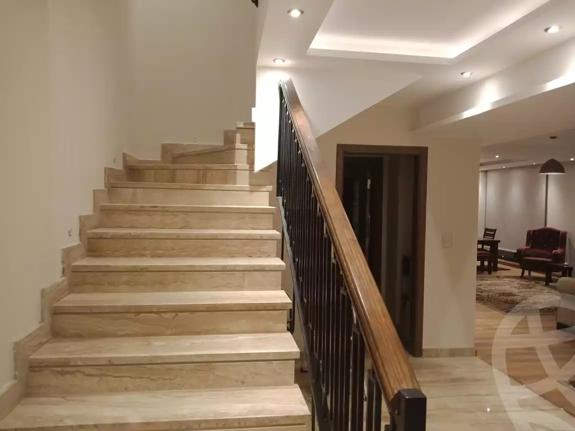 https://aqarmap.com.eg/en/listing/3901605-for-rent-cairo-el-sheikh-zayed-city-compounds-kmbwnd-wyst-twn-swdyk