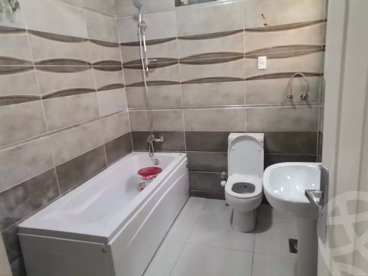 https://aqarmap.com.eg/ar/listing/3886336-for-rent-cairo-new-cairo-south-investors-zizinia-st