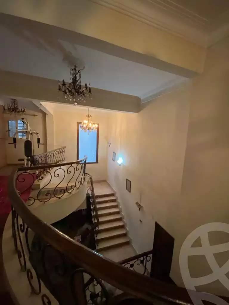 https://aqarmap.com.eg/ar/listing/4353368-for-sale-cairo-manial-kwrnysh-lmnyl