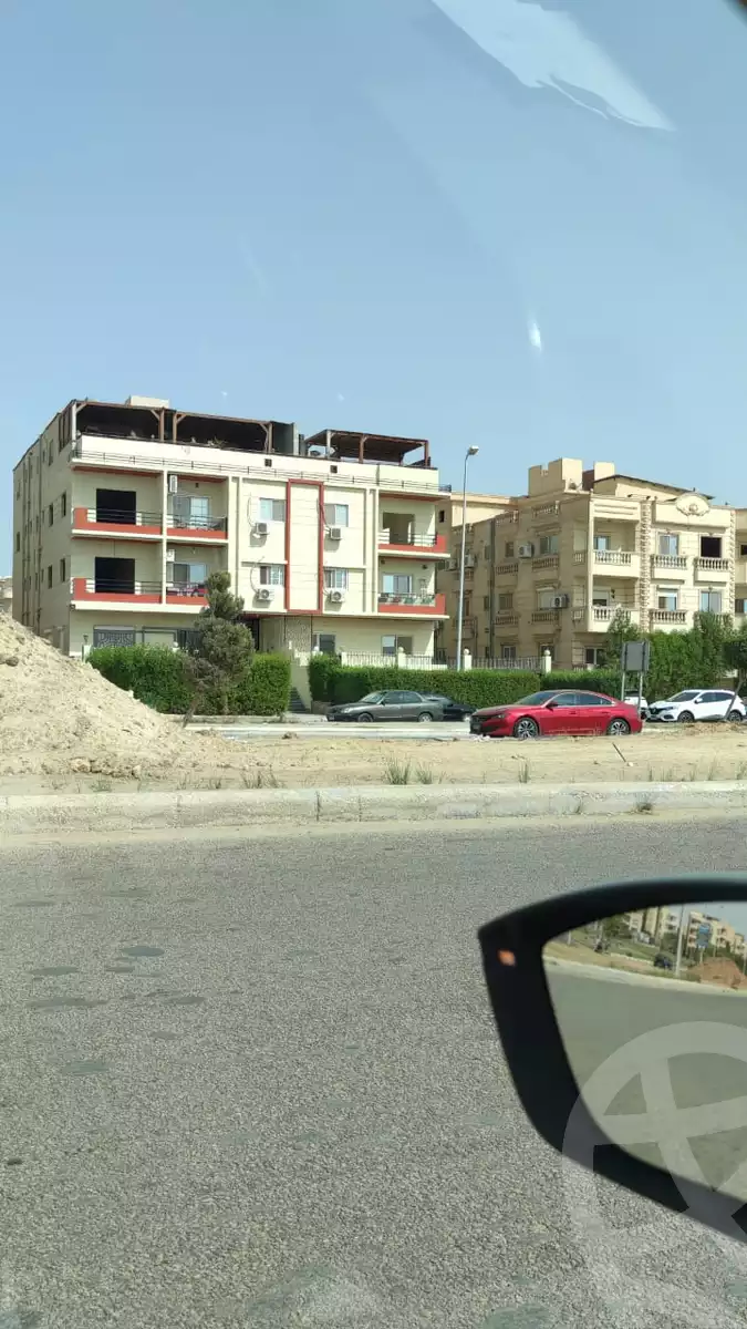 https://aqarmap.com.eg/ar/listing/3614551-for-sale-cairo-el-sheikh-zayed-city-shr-lbstn
