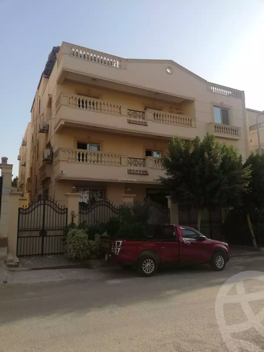 https://aqarmap.com.eg/ar/listing/3619406-for-sale-cairo-new-cairo-ltjm-lkhms-el-ahyaa-third-neighborhood-street-14