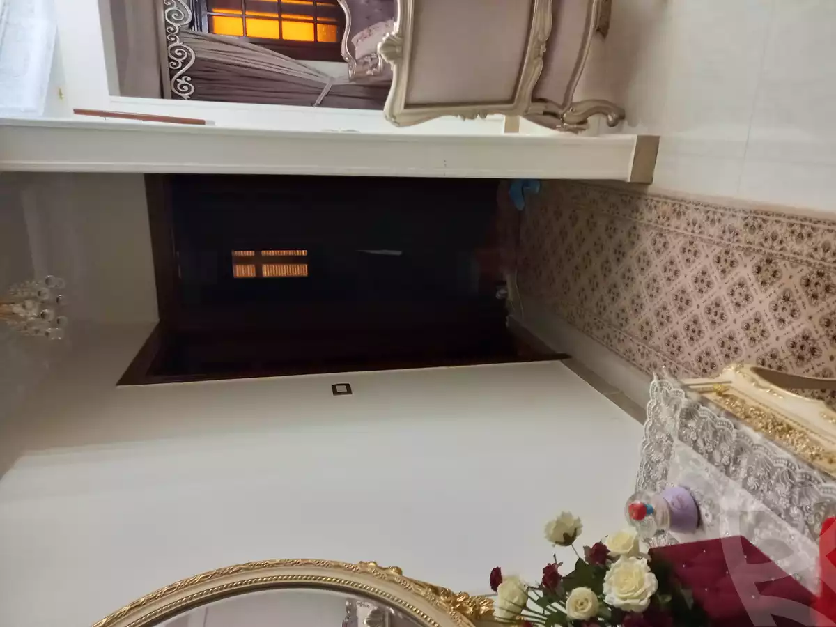 https://aqarmap.com.eg/ar/listing/3619426-for-sale-alexandria-moharram-bey-othman-galal-st