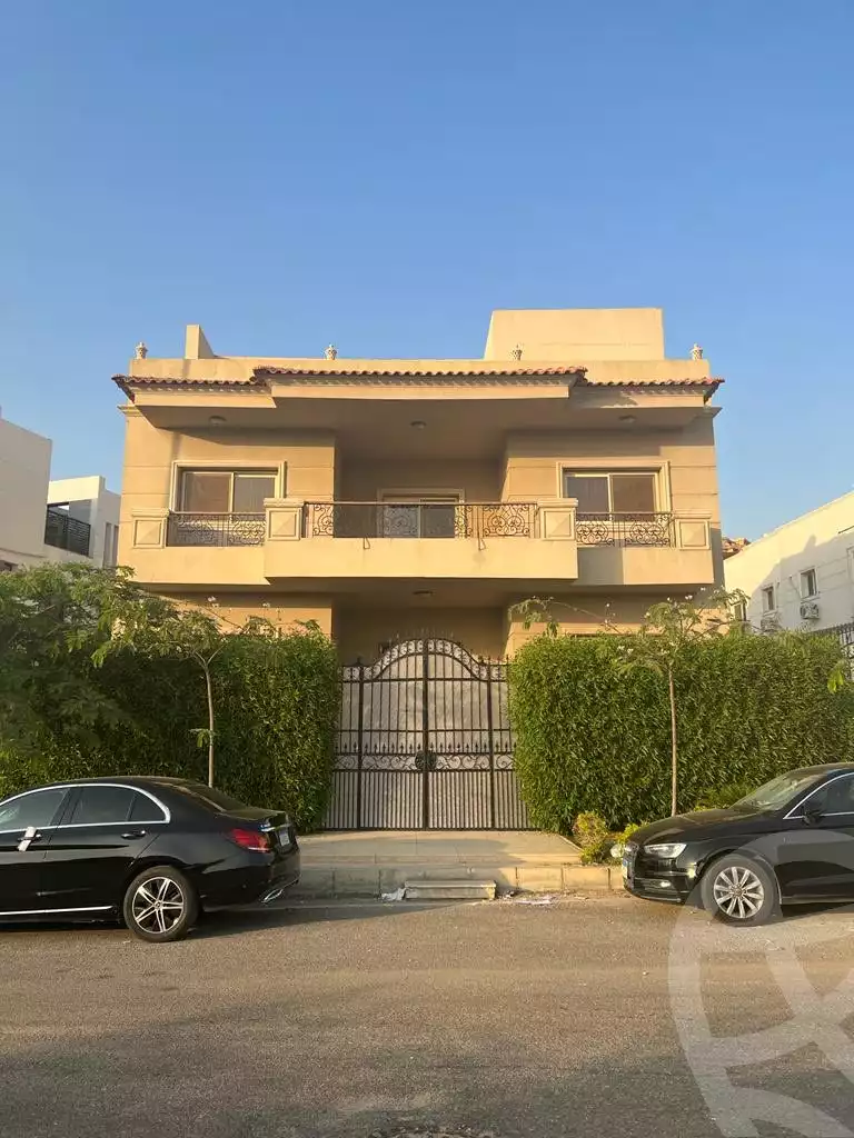https://aqarmap.com.eg/ar/listing/3623811-for-sale-cairo-new-cairo-sharq-el-akadamiya-sayed-makkawi-st