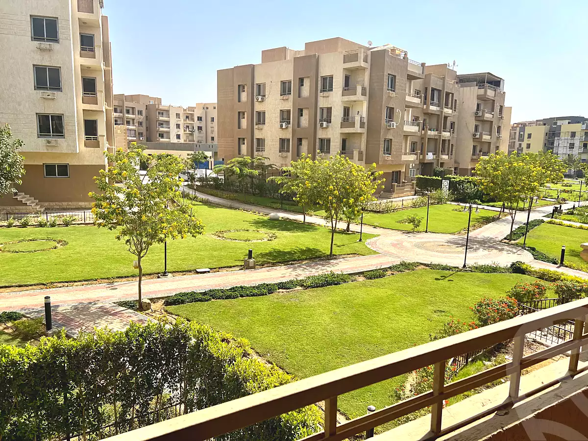 https://aqarmap.com.eg/ar/listing/4019302-for-sale-cairo-6th-of-october-compound-eshraqah