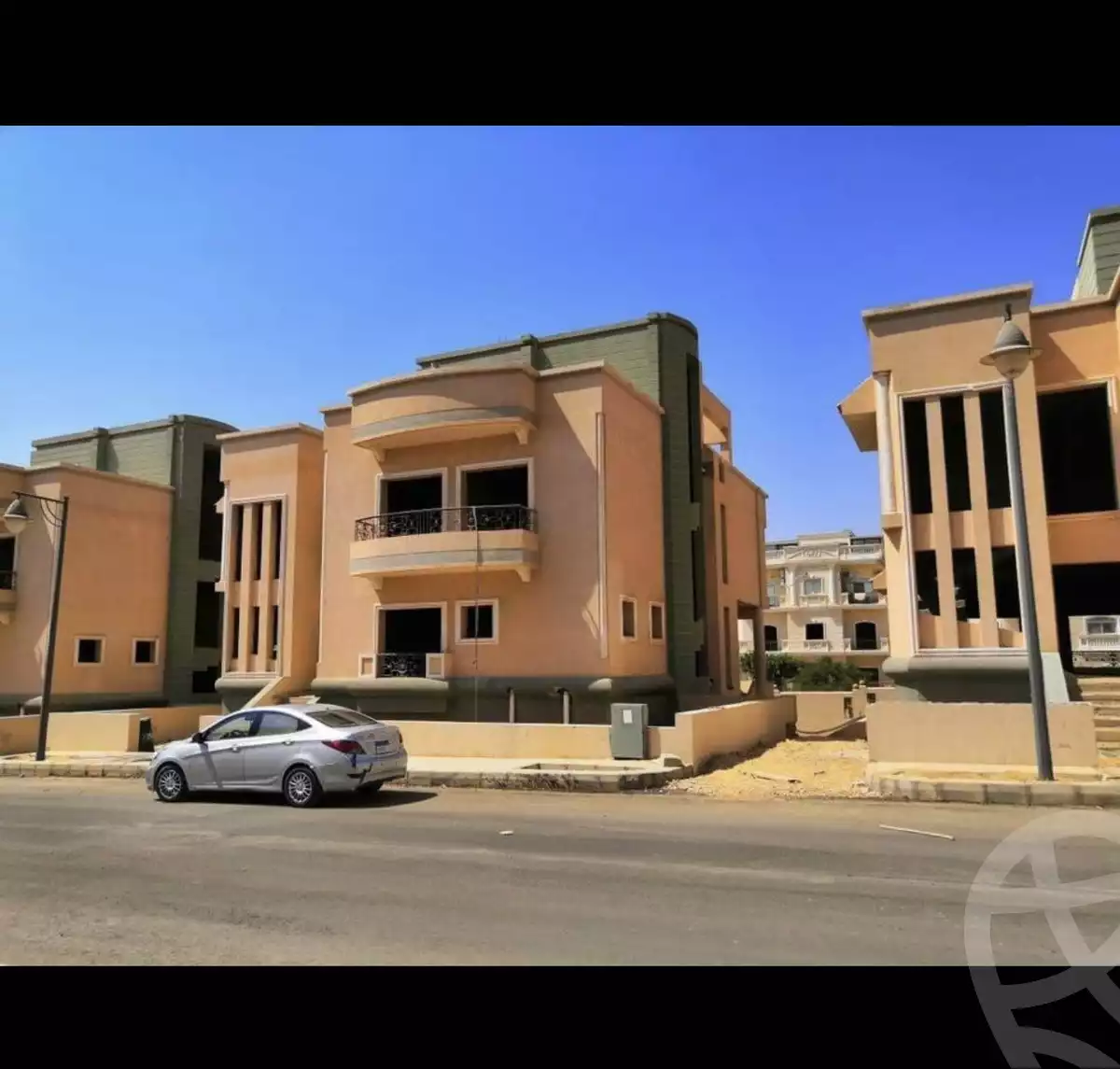 https://aqarmap.com.eg/en/listing/4200052-for-sale-cairo-new-cairo-compounds