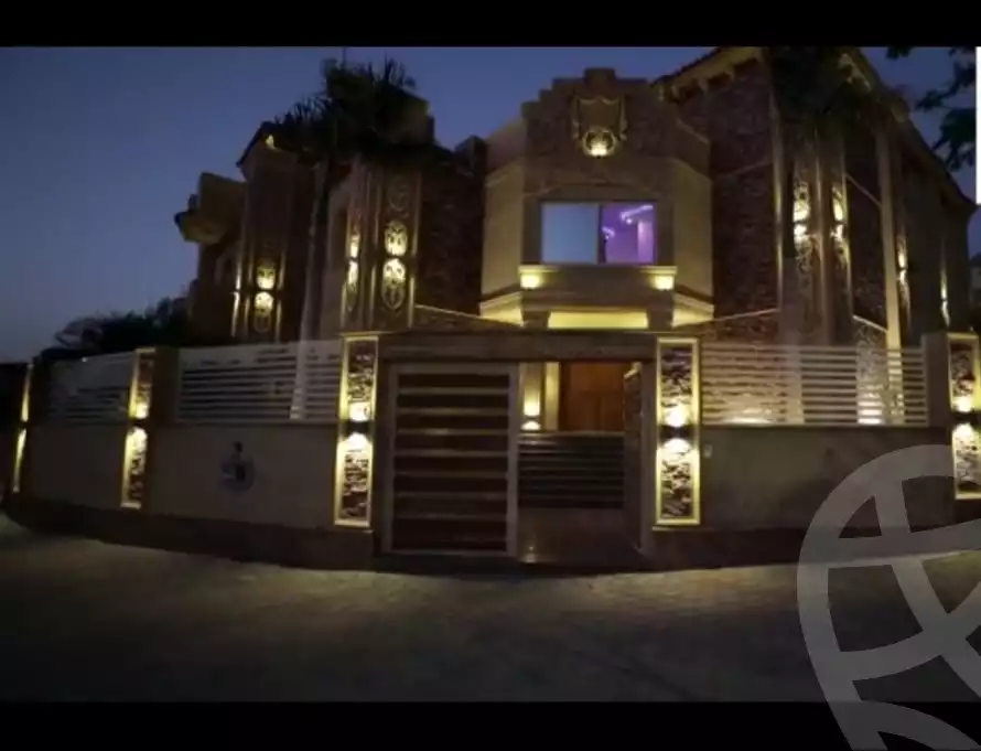 https://aqarmap.com.eg/ar/listing/3645590-for-sale-cairo-el-sheikh-zayed-city-compounds-in-sheikh-zayed-beverly-hills