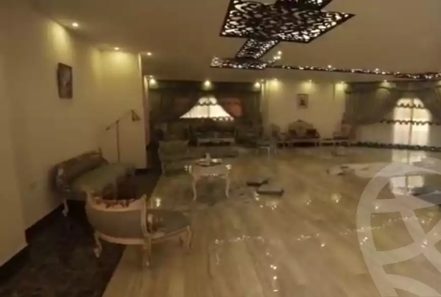 https://aqarmap.com.eg/ar/listing/3645590-for-sale-cairo-el-sheikh-zayed-city-compounds-in-sheikh-zayed-beverly-hills