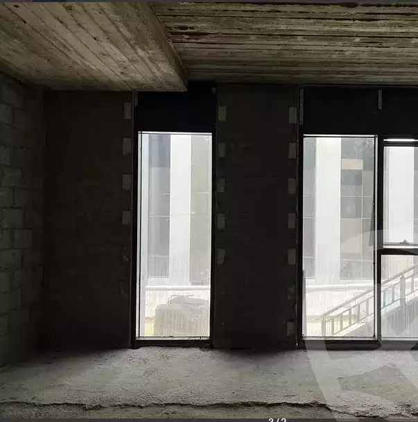 https://aqarmap.com.eg/ar/listing/3669502-for-rent-cairo-new-cairo-compounds-hyde-park