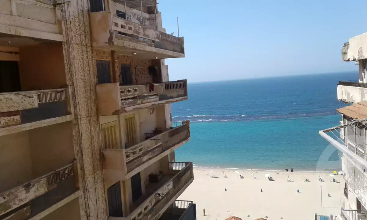 https://aqarmap.com.eg/ar/listing/3670875-for-sale-alexandria-miami-el-gaish-rd-st