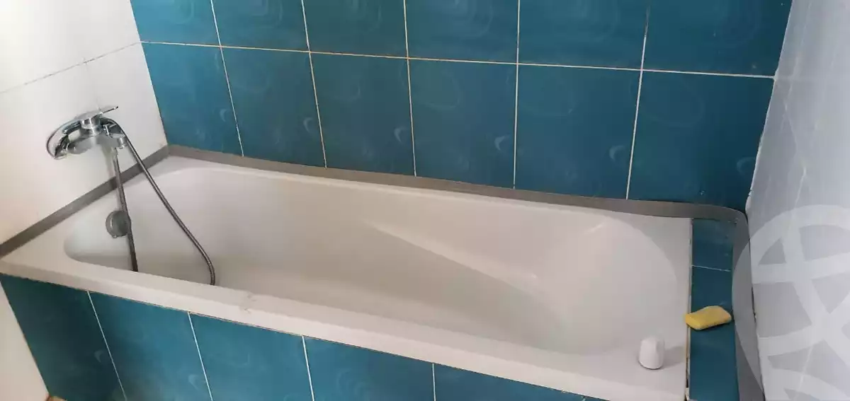 https://aqarmap.com.eg/ar/listing/3678626-for-rent-cairo-new-cairo-compounds-mena-residence