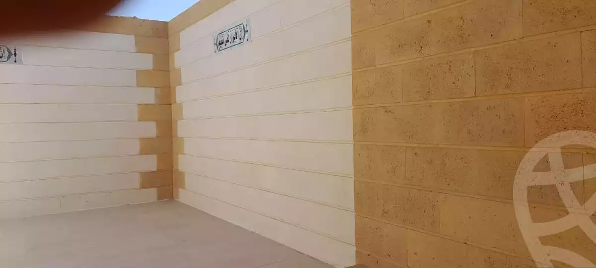 https://aqarmap.com.eg/ar/listing/3679023-for-sale-ain-elsokhna-tryq-l-yn-lskhn-lz-frn
