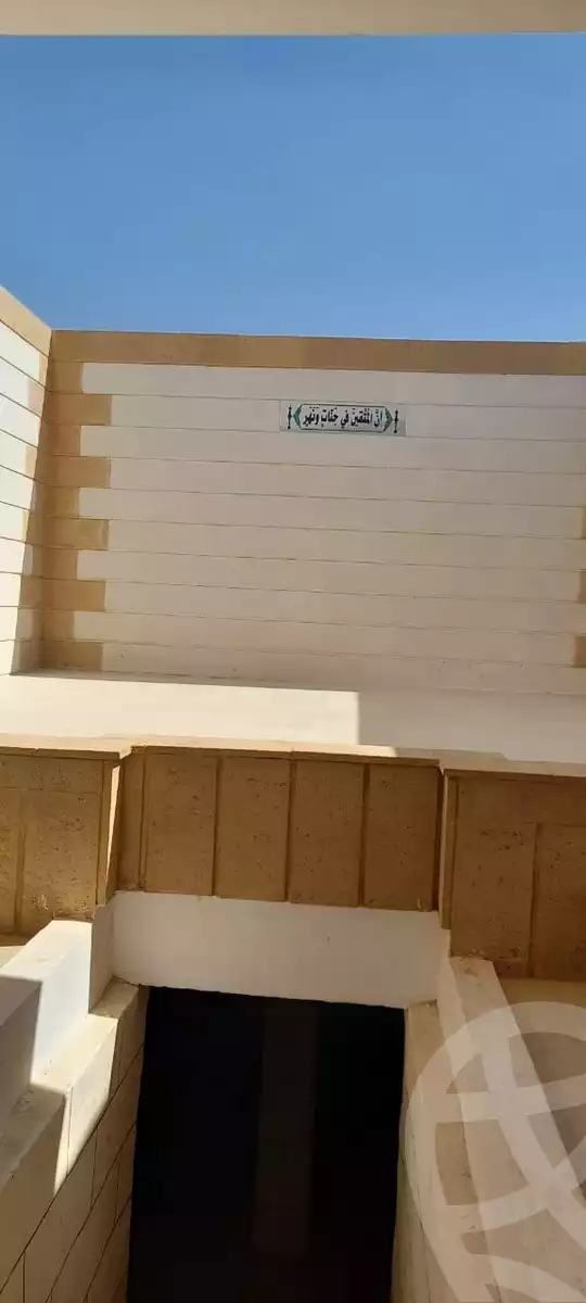 https://aqarmap.com.eg/ar/listing/3679023-for-sale-ain-elsokhna-tryq-l-yn-lskhn-lz-frn