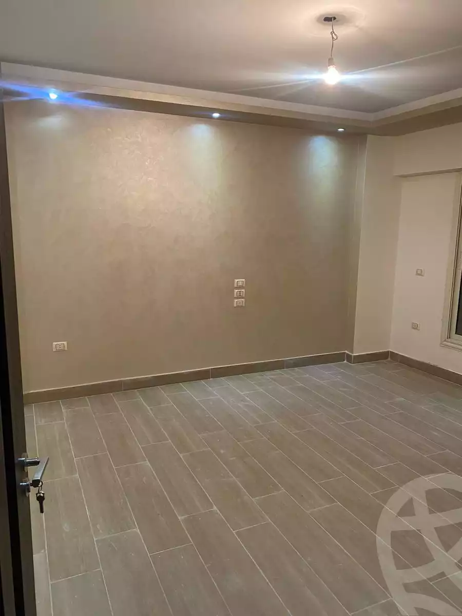 https://aqarmap.com.eg/ar/listing/3690239-for-sale-cairo-6th-of-october-compound-garden-hills