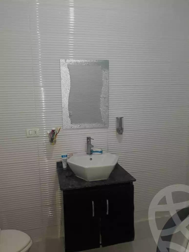 https://aqarmap.com.eg/en/listing/3716452-for-sale-cairo-al-oubour-el-hay-el-khames