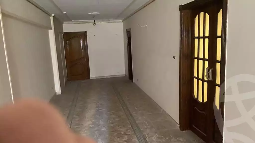 https://aqarmap.com.eg/en/listing/4111036-for-sale-alexandria-ganaklis-el-fath-st