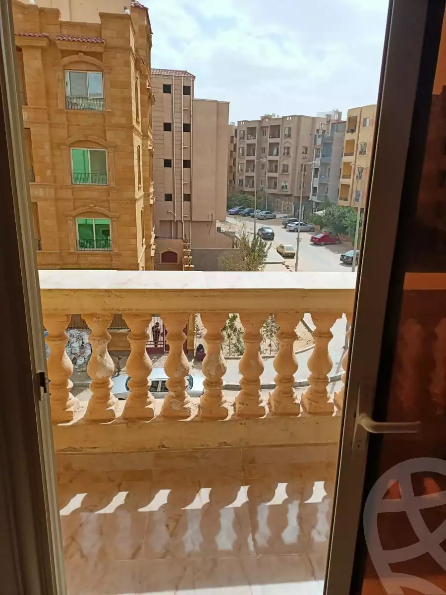 https://aqarmap.com.eg/ar/listing/3725397-for-rent-cairo-new-cairo-south-investors-mohammed-nagib-axis-st