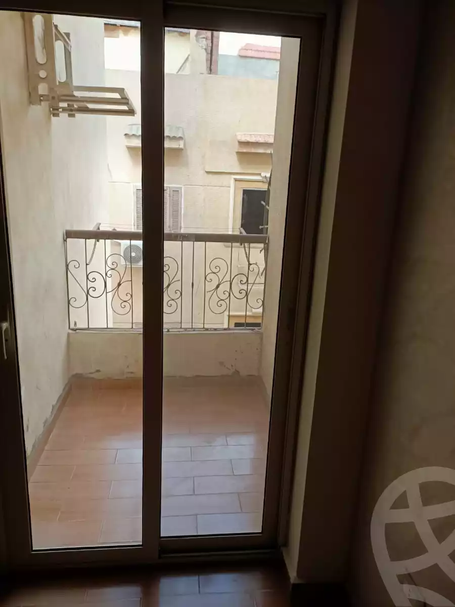 https://aqarmap.com.eg/ar/listing/3725397-for-rent-cairo-new-cairo-south-investors-mohammed-nagib-axis-st