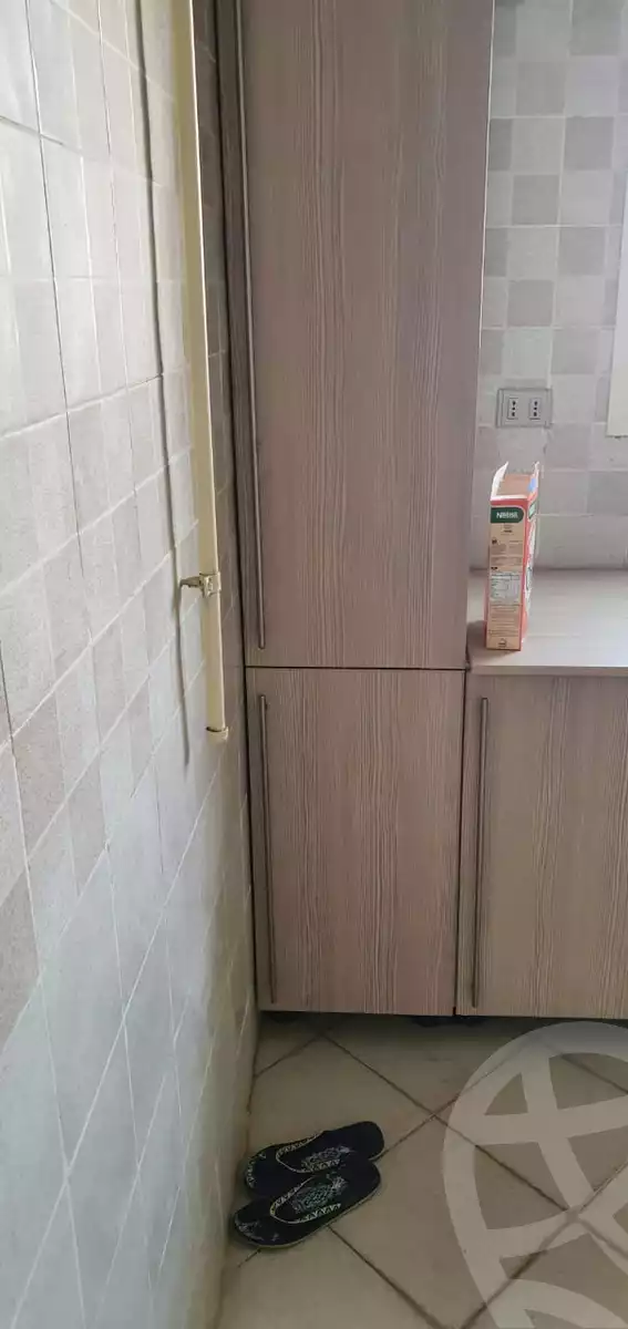 https://aqarmap.com.eg/ar/listing/4042222-for-rent-cairo-new-cairo-compounds-mena-residence
