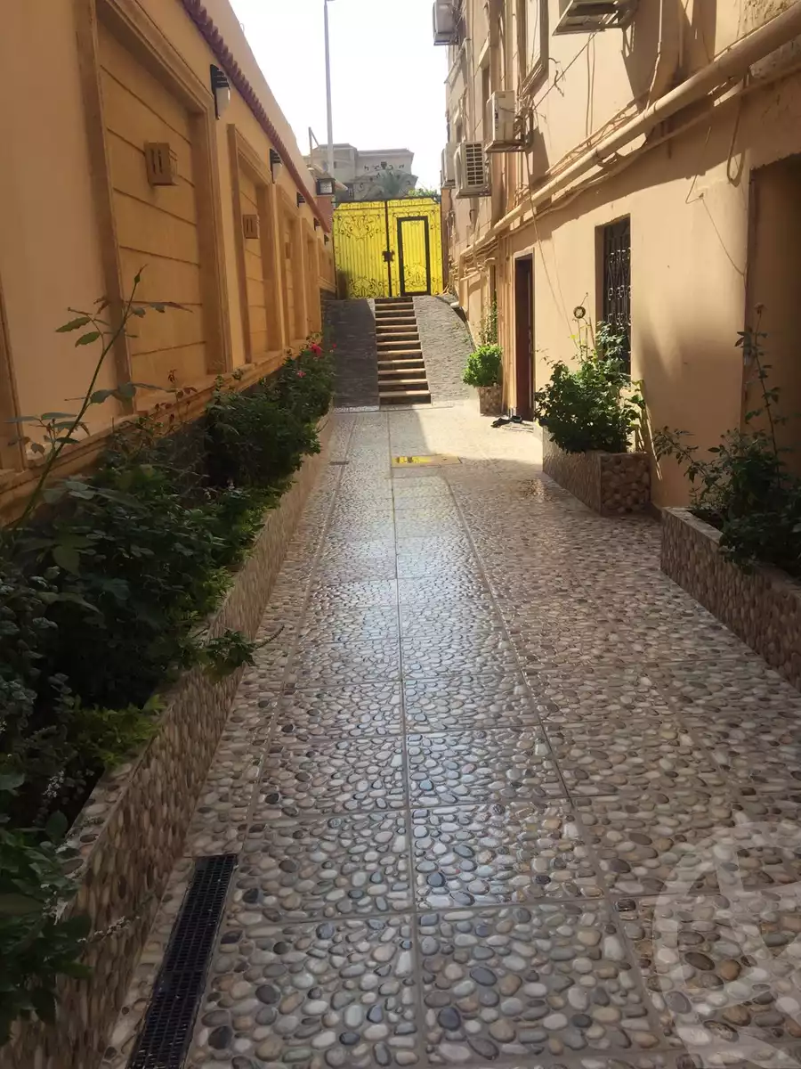 https://aqarmap.com.eg/en/listing/3731186-for-sale-cairo-new-cairo-ltjm-lkhms-90th-street-south-teseen-st