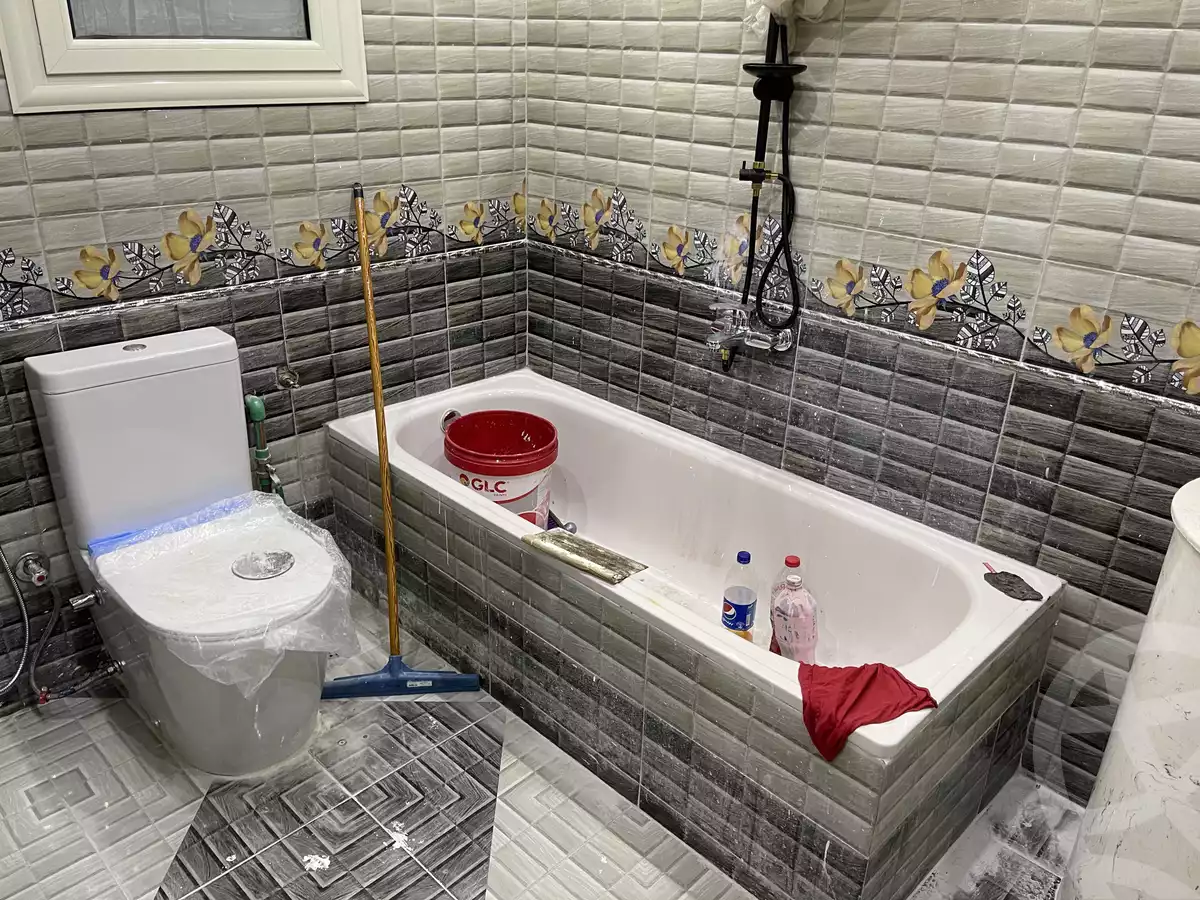 https://aqarmap.com.eg/ar/listing/4081555-for-sale-cairo-heliopolis-gesr-elsuez-el-khamseen-st.